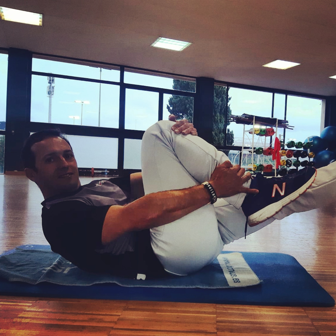 Breu introducció al Pilates per part de Julio Latorre, instructor del Gym Laietà